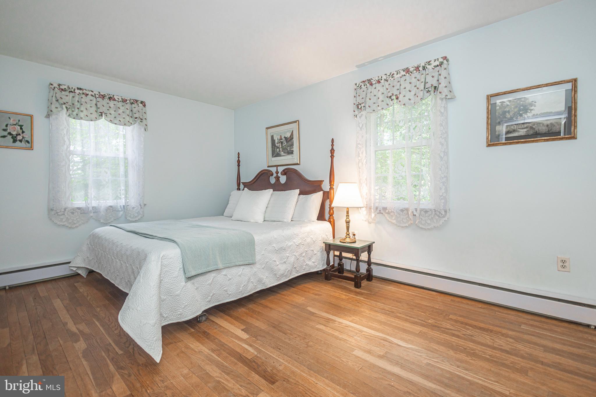 PEBBLE HILL - Residential