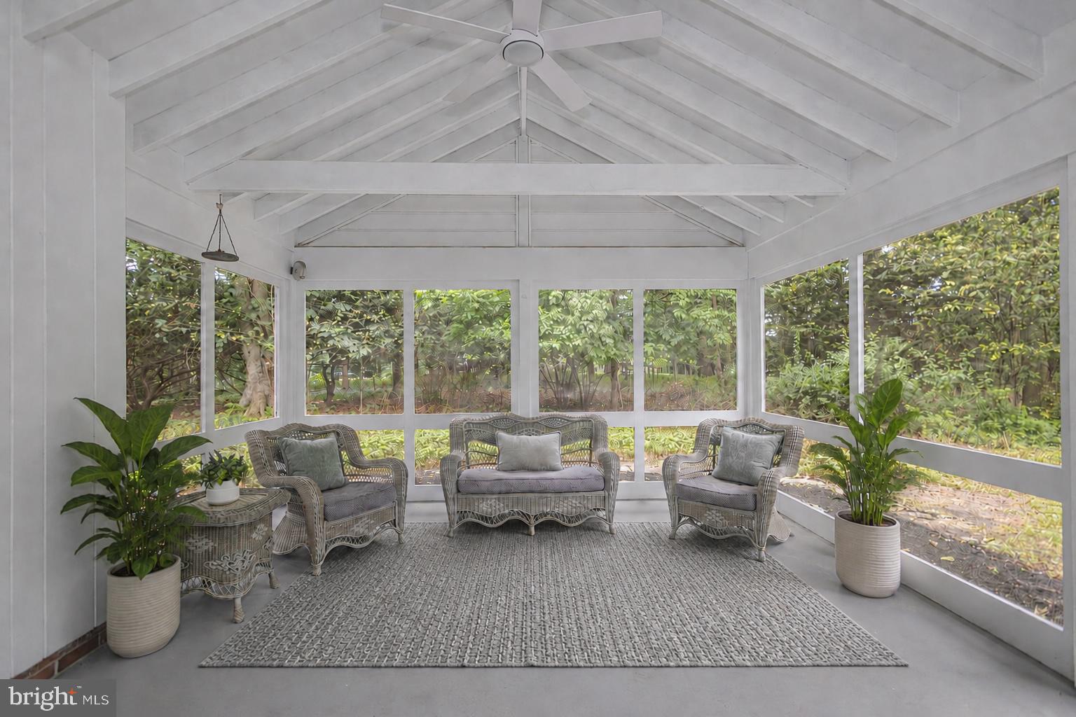 PEBBLE HILL - Residential