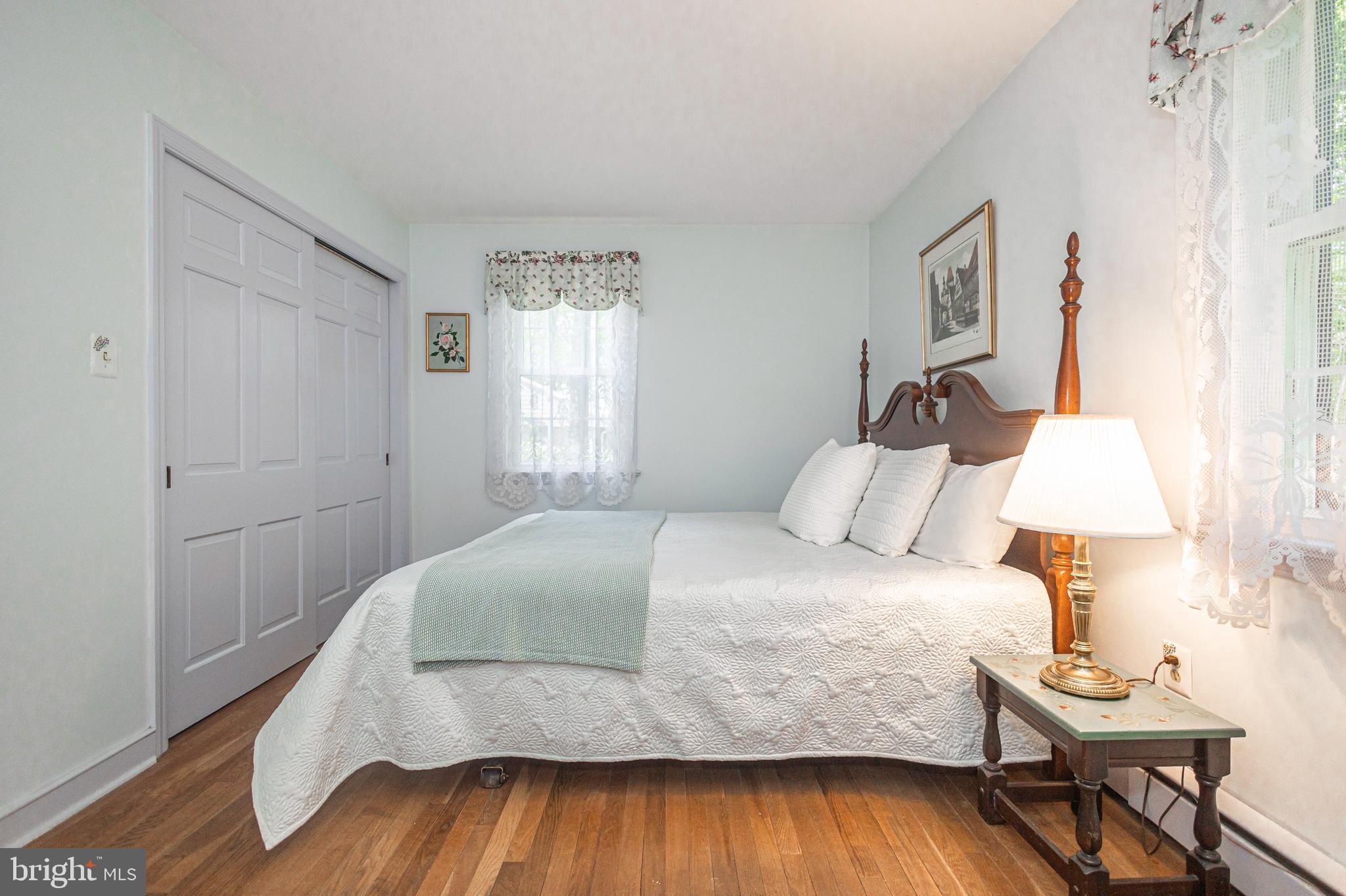 PEBBLE HILL - Residential