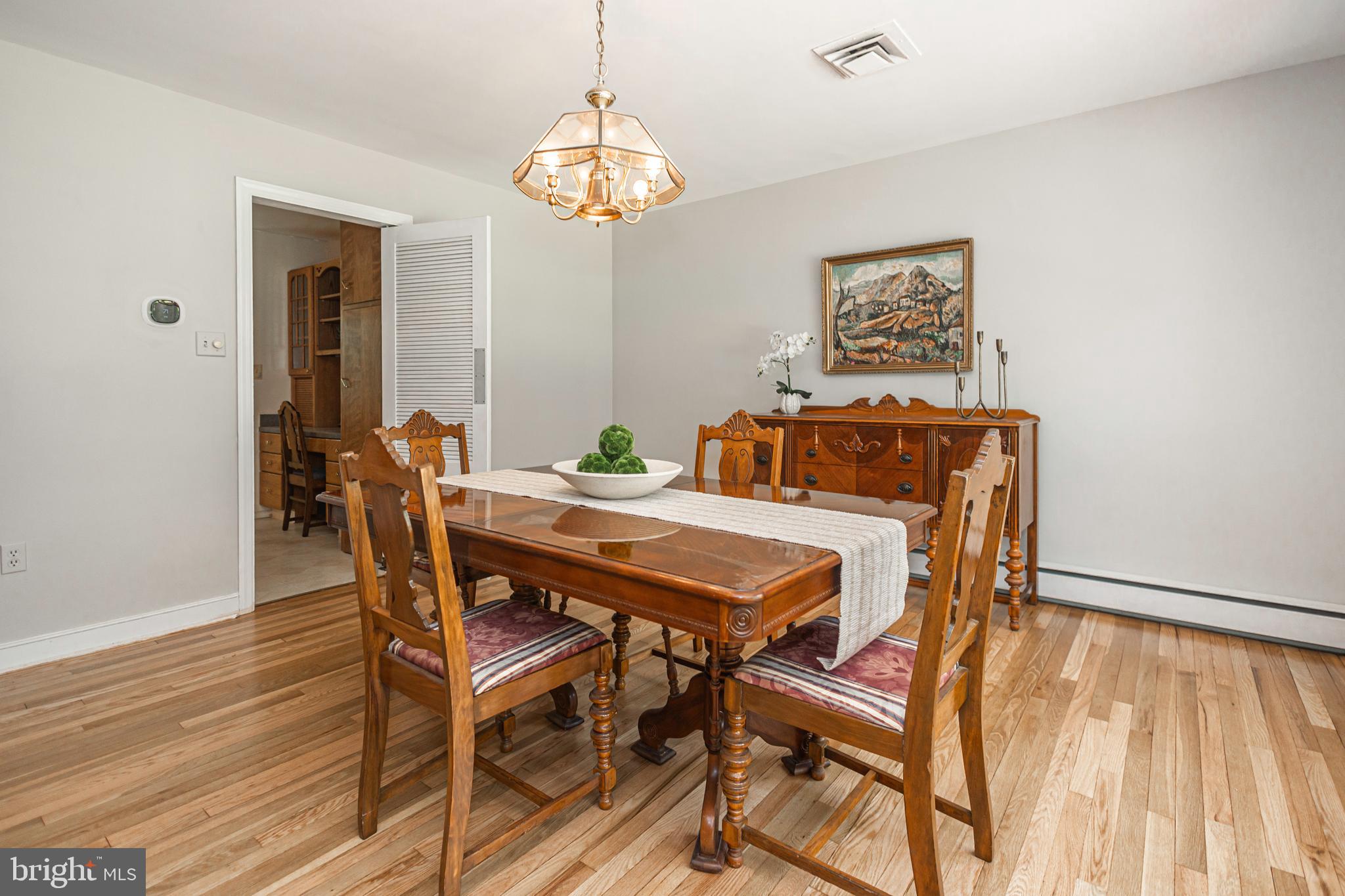 PEBBLE HILL - Residential