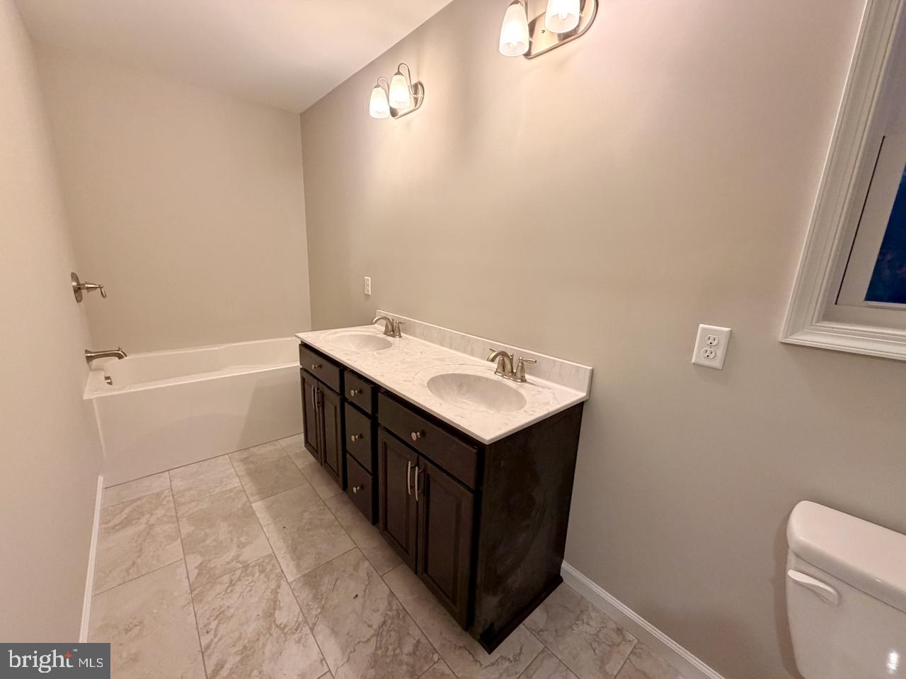 WHISKEY RUN - Residential