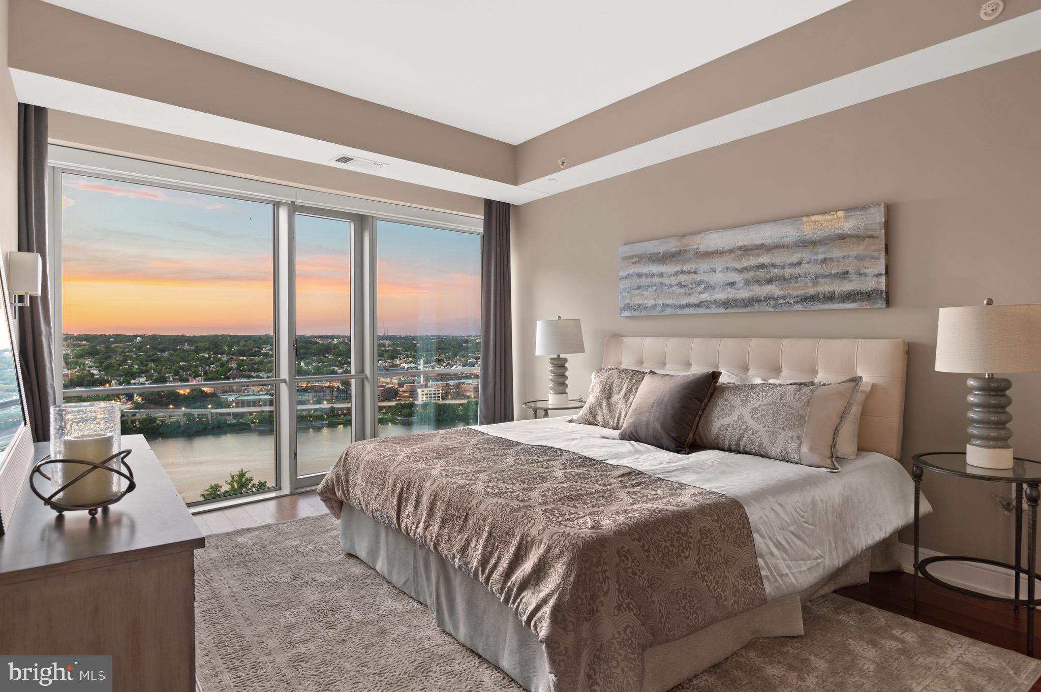 THE WATERVIEW - Residential