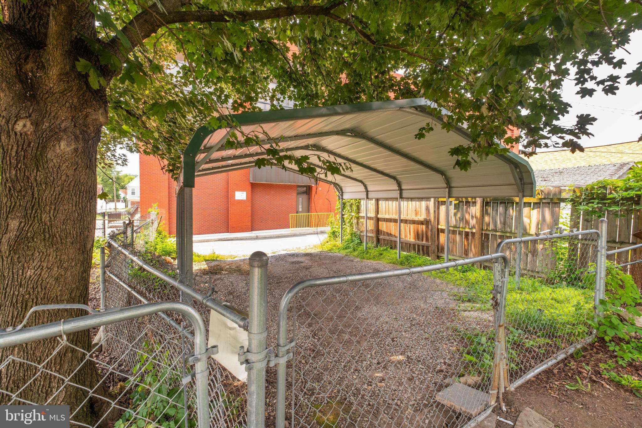 SOUTH END - Residential