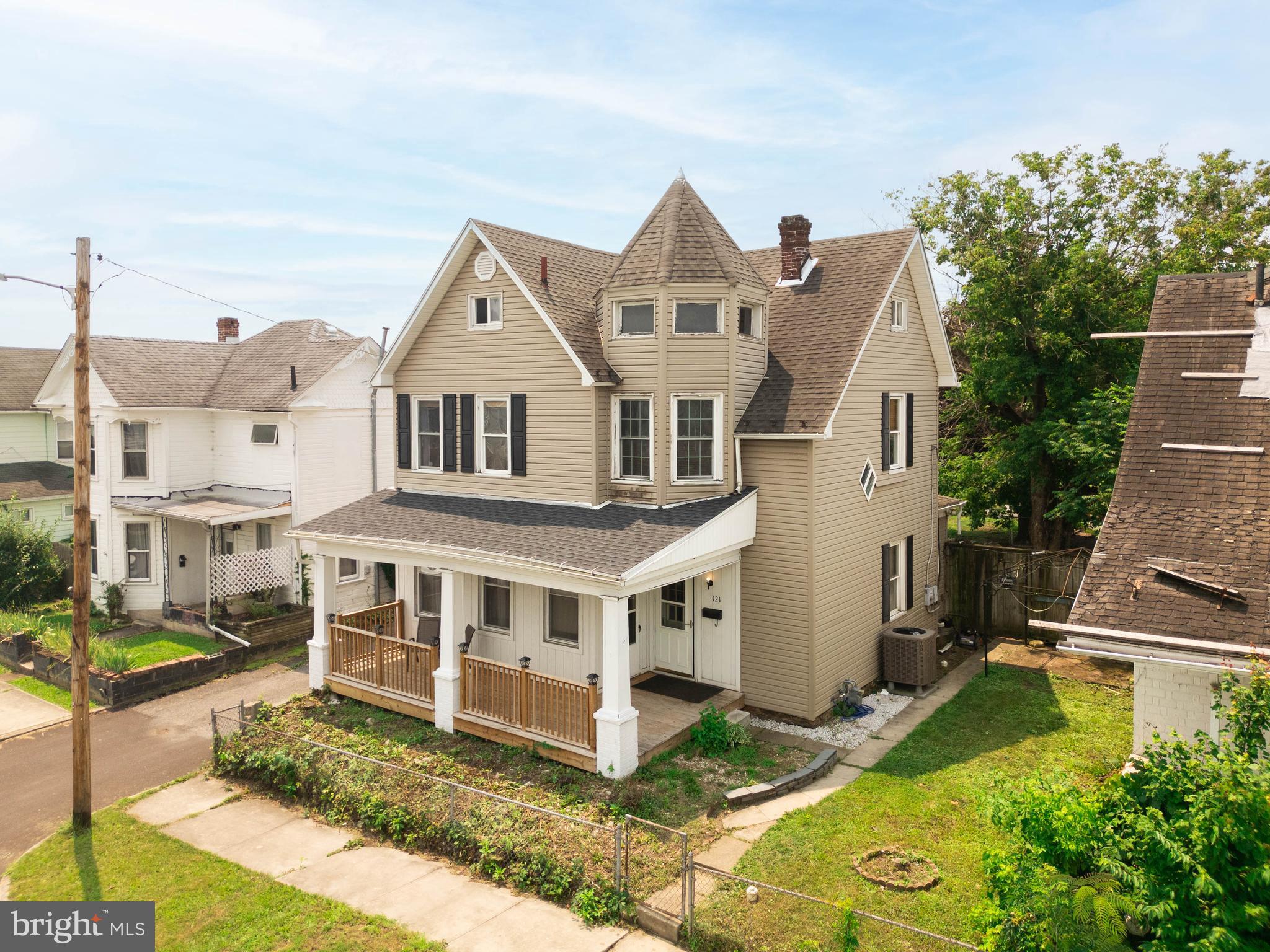 SOUTH END - Residential