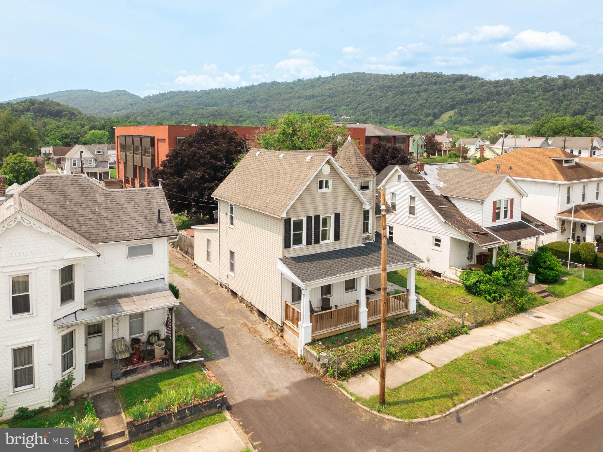 SOUTH END - Residential