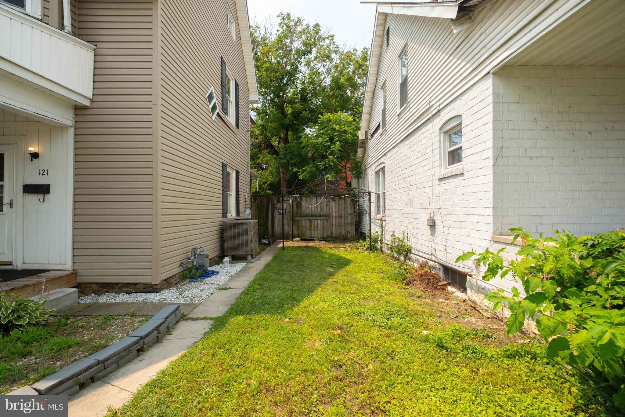 SOUTH END - Residential