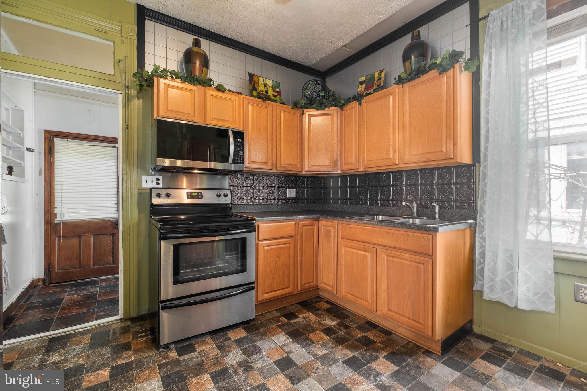 SOUTH END - Residential