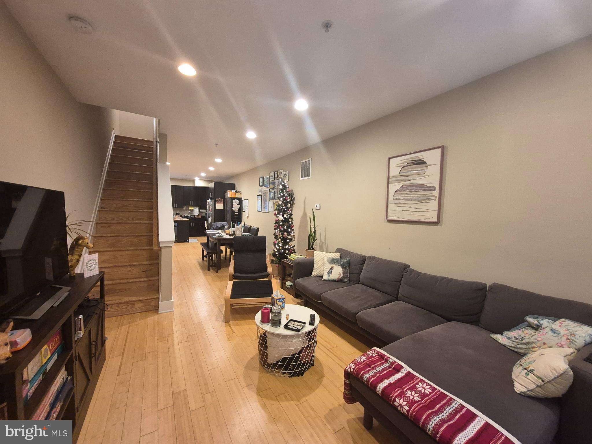 PHILADELPHIA (SOUTH) - Residential