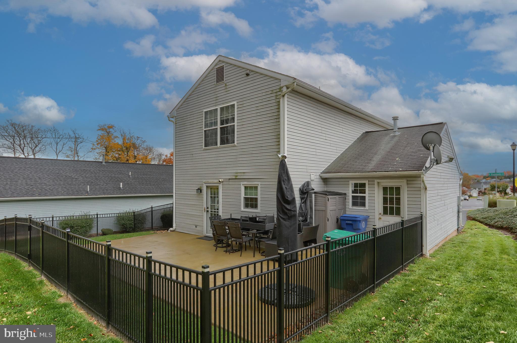 HIGHLANDS AT HEATHERFIELD - Residential