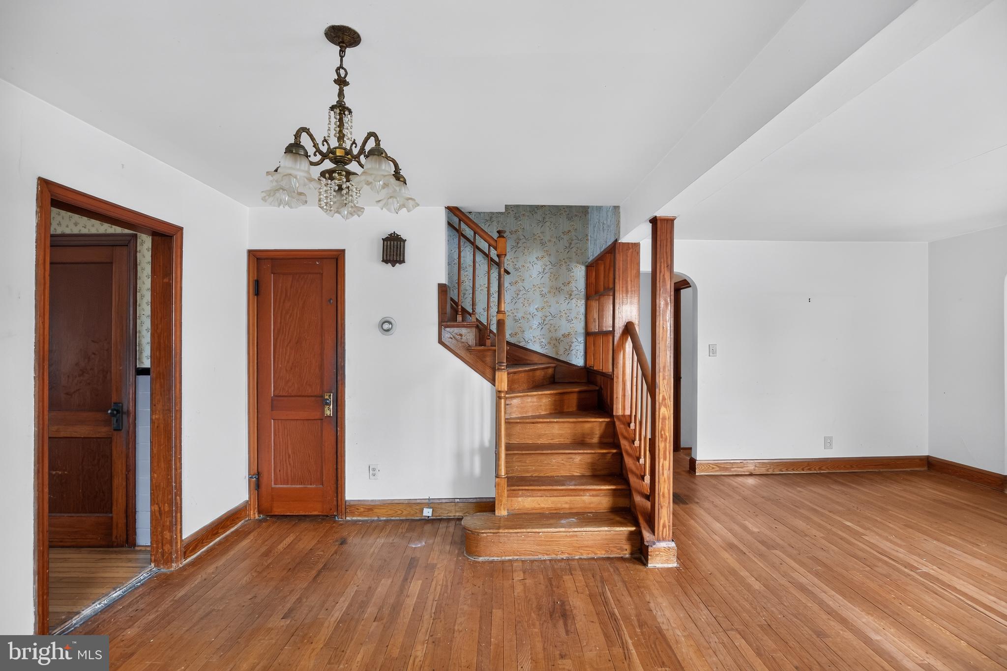 ROLAND TERRACE - Residential