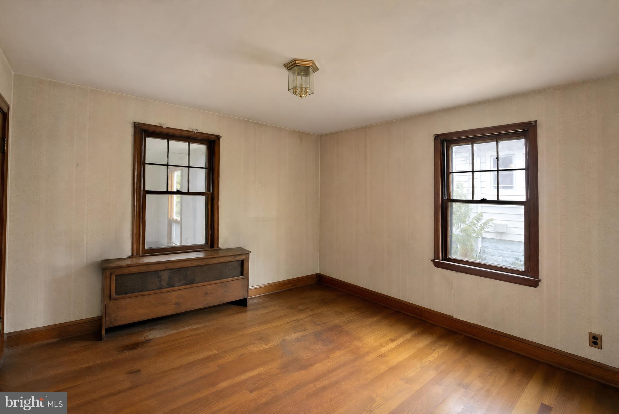 ROLAND TERRACE - Residential