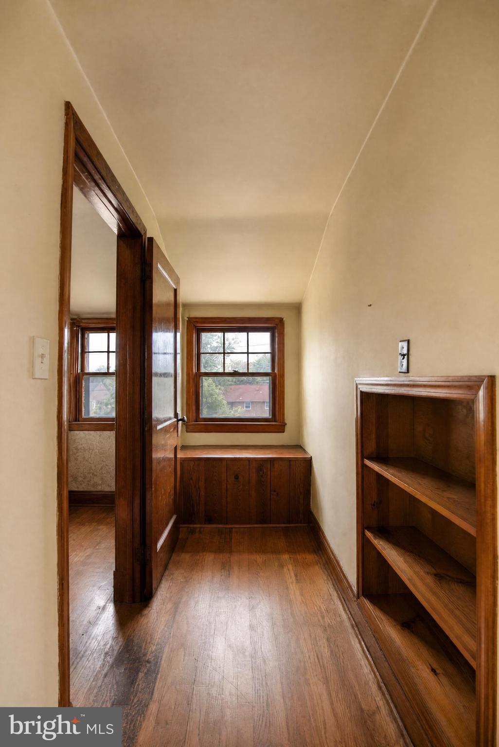 ROLAND TERRACE - Residential