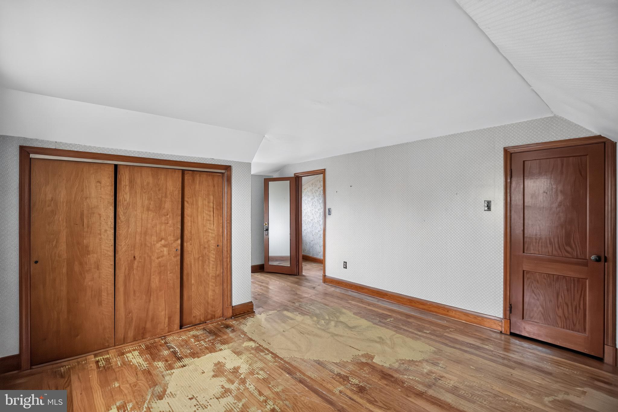 ROLAND TERRACE - Residential