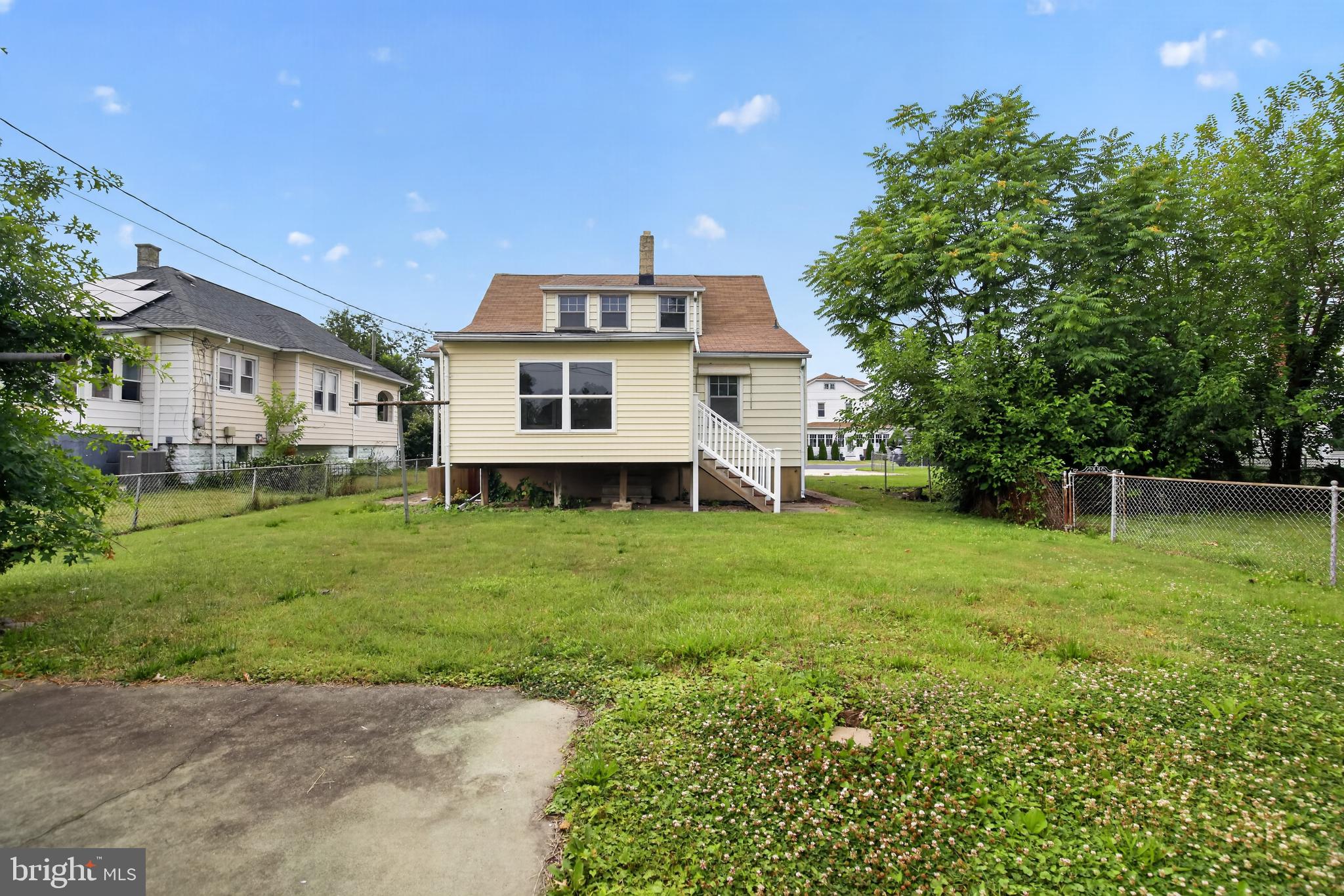 ROLAND TERRACE - Residential