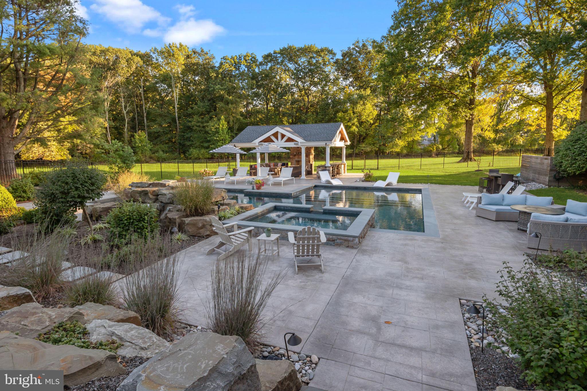 WOODLANDS - Residential