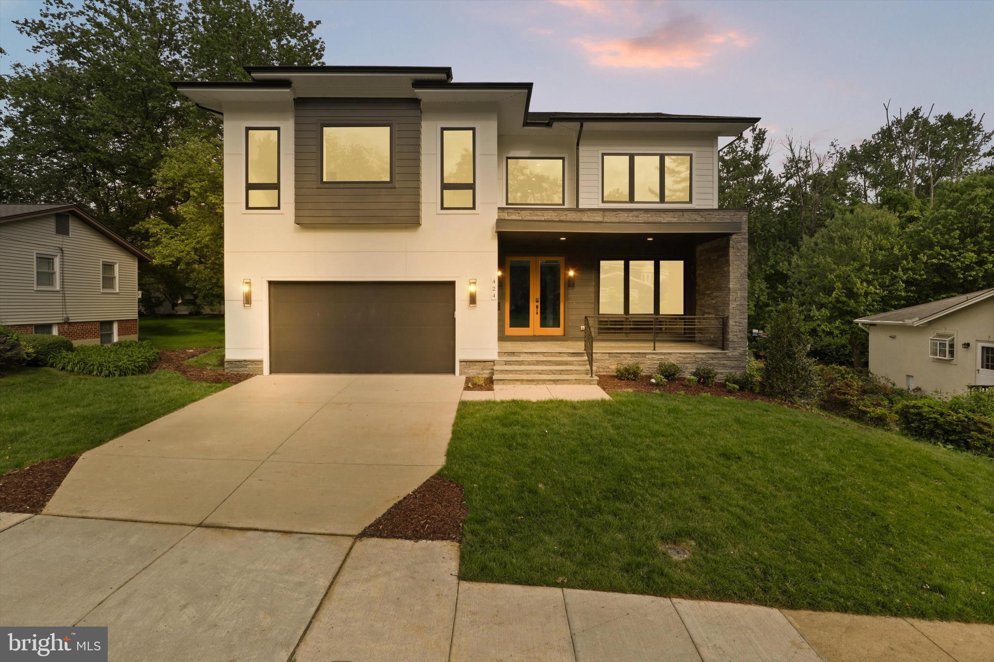 VIENNA WOODS - Residential
