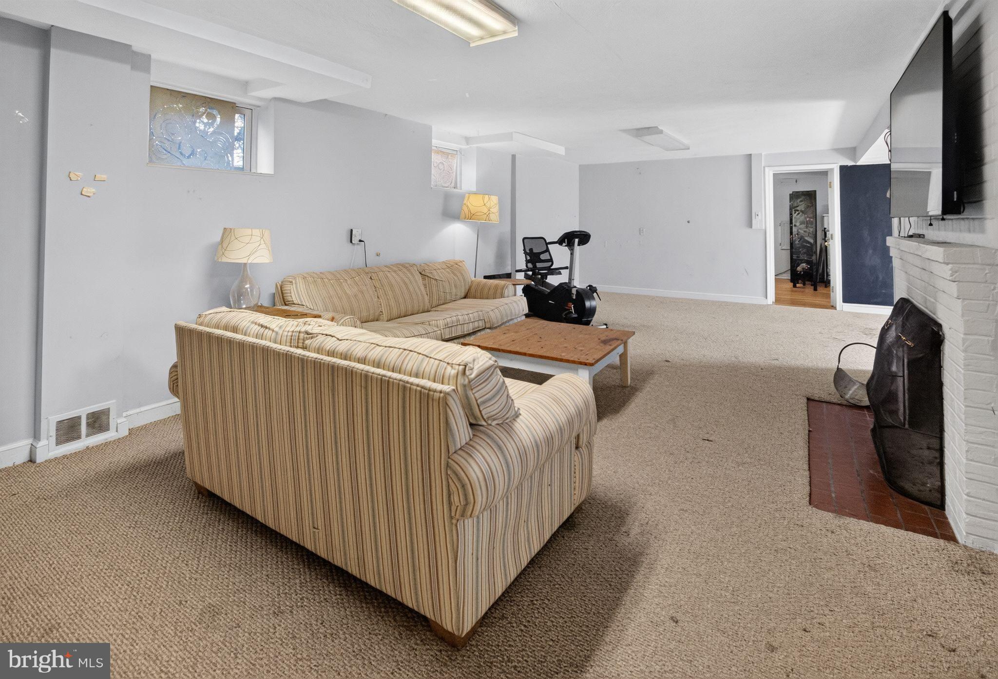 PINEHURST VILLAGE - Residential