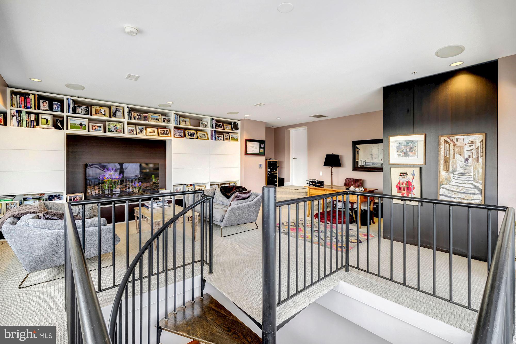 GEORGETOWN - Residential