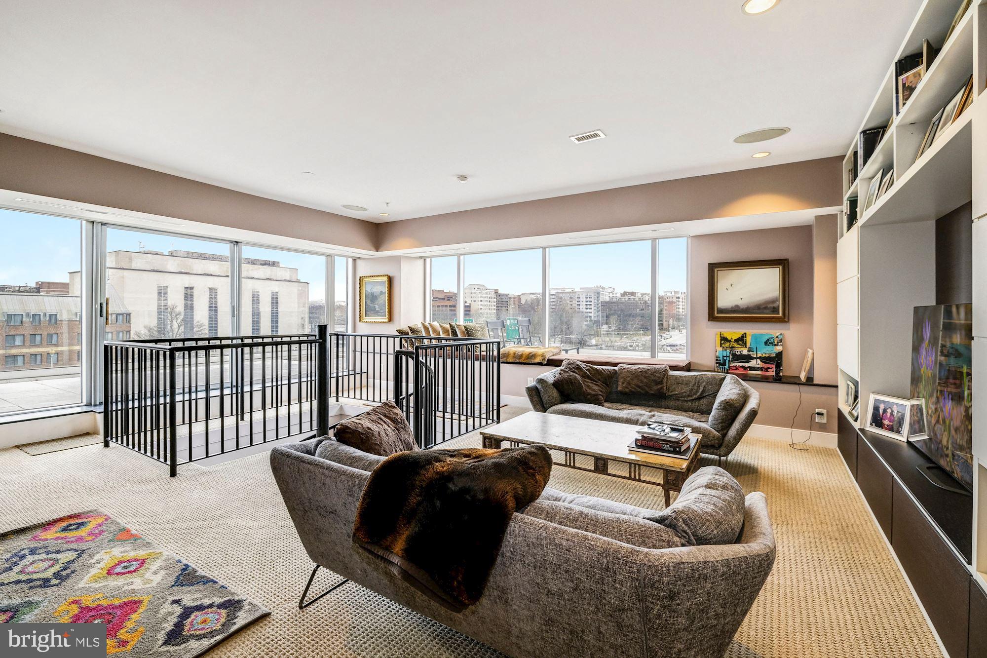 GEORGETOWN - Residential