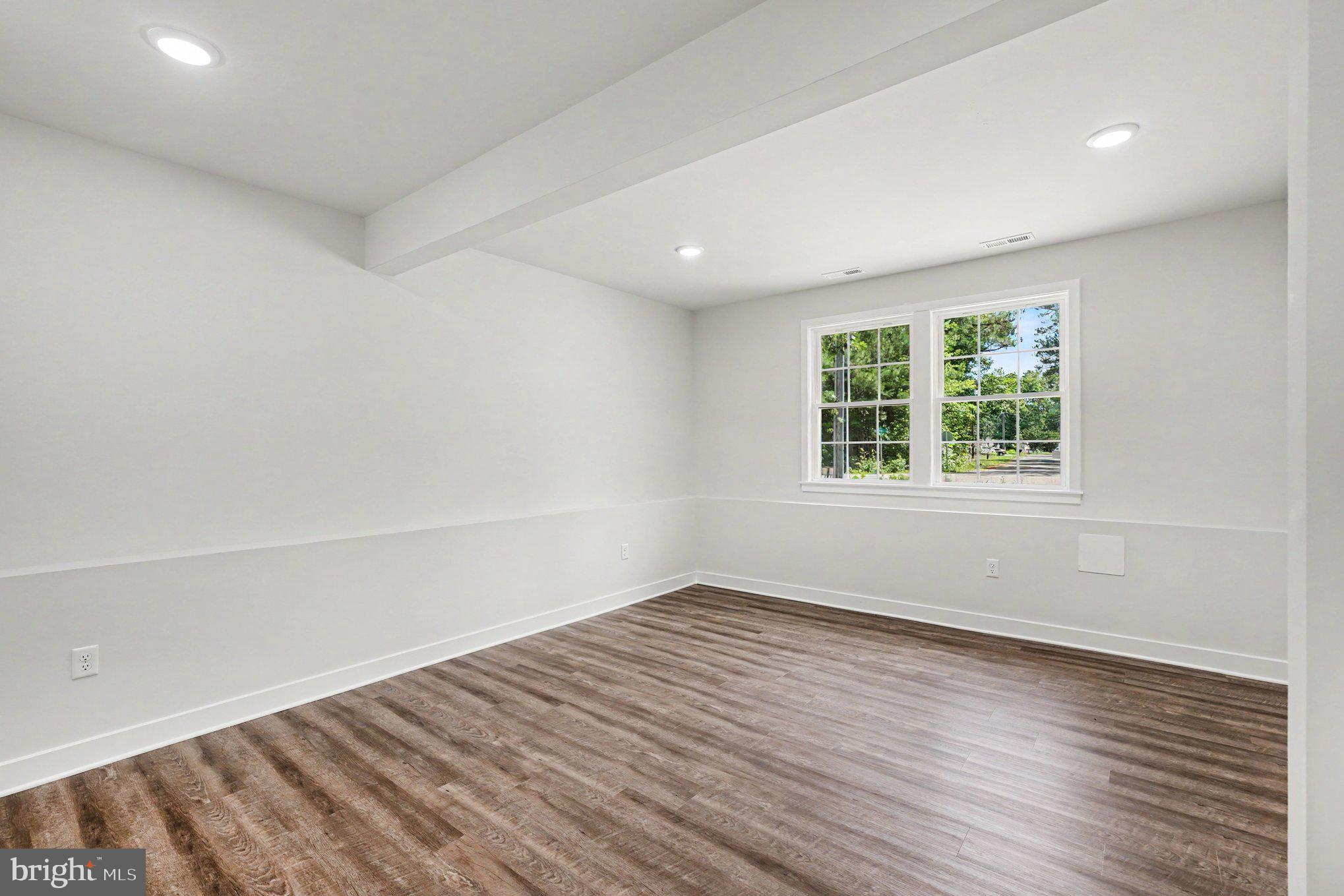 WESTMORELAND SHORES - Residential