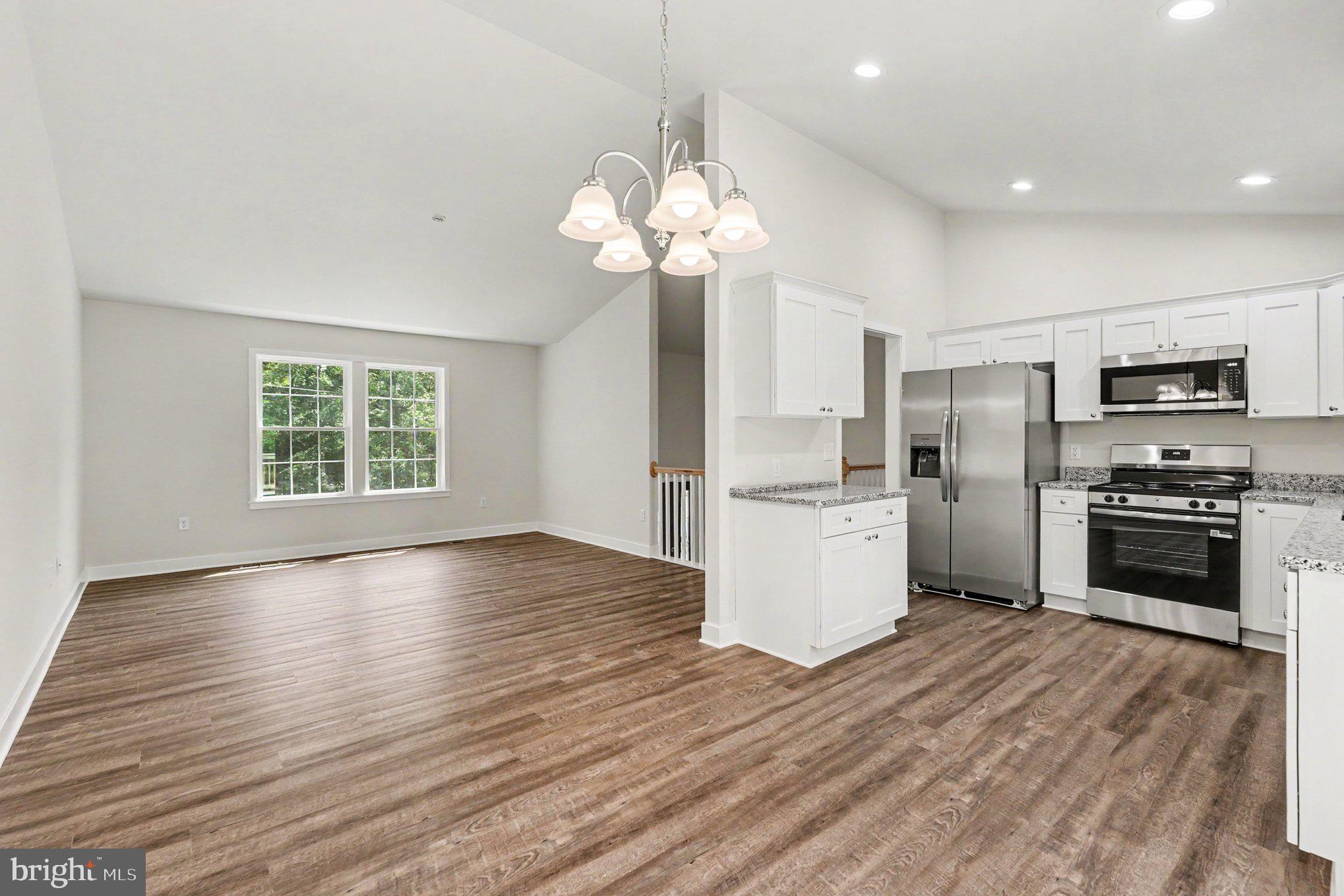 WESTMORELAND SHORES - Residential