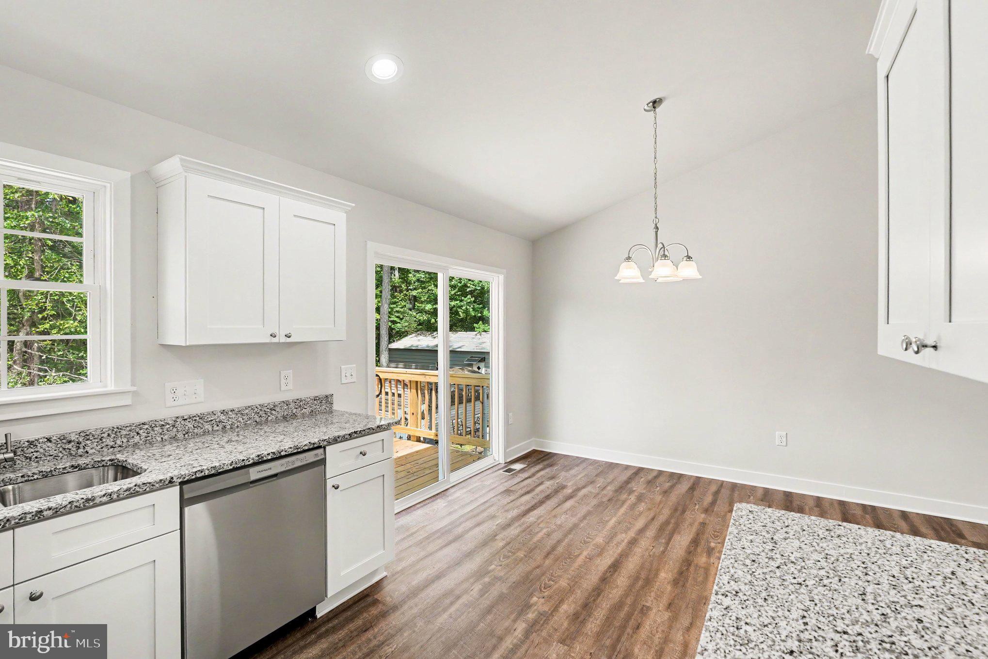 WESTMORELAND SHORES - Residential