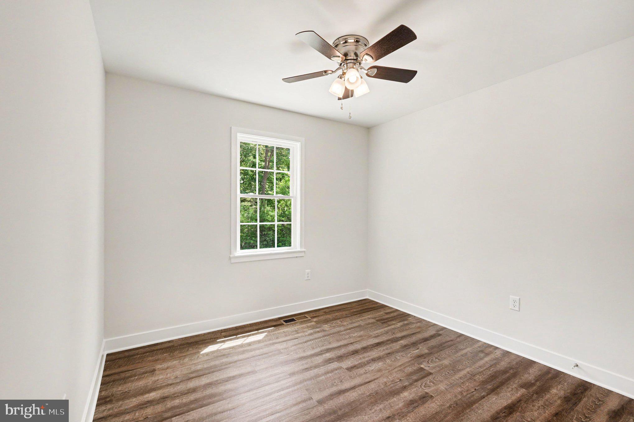 WESTMORELAND SHORES - Residential