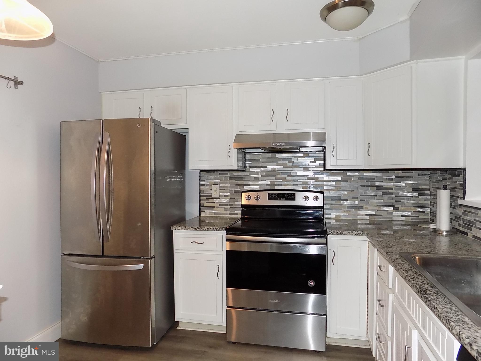 CRESTWOOD CONDO - Residential