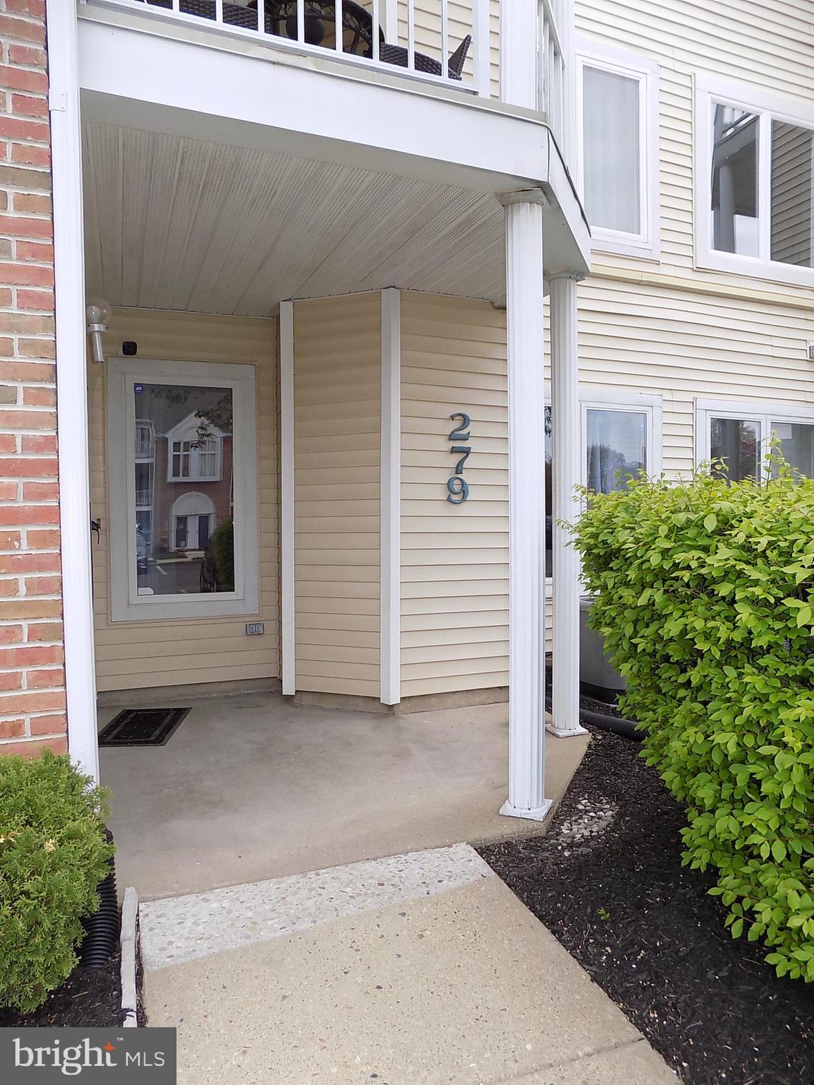CRESTWOOD CONDO - Residential