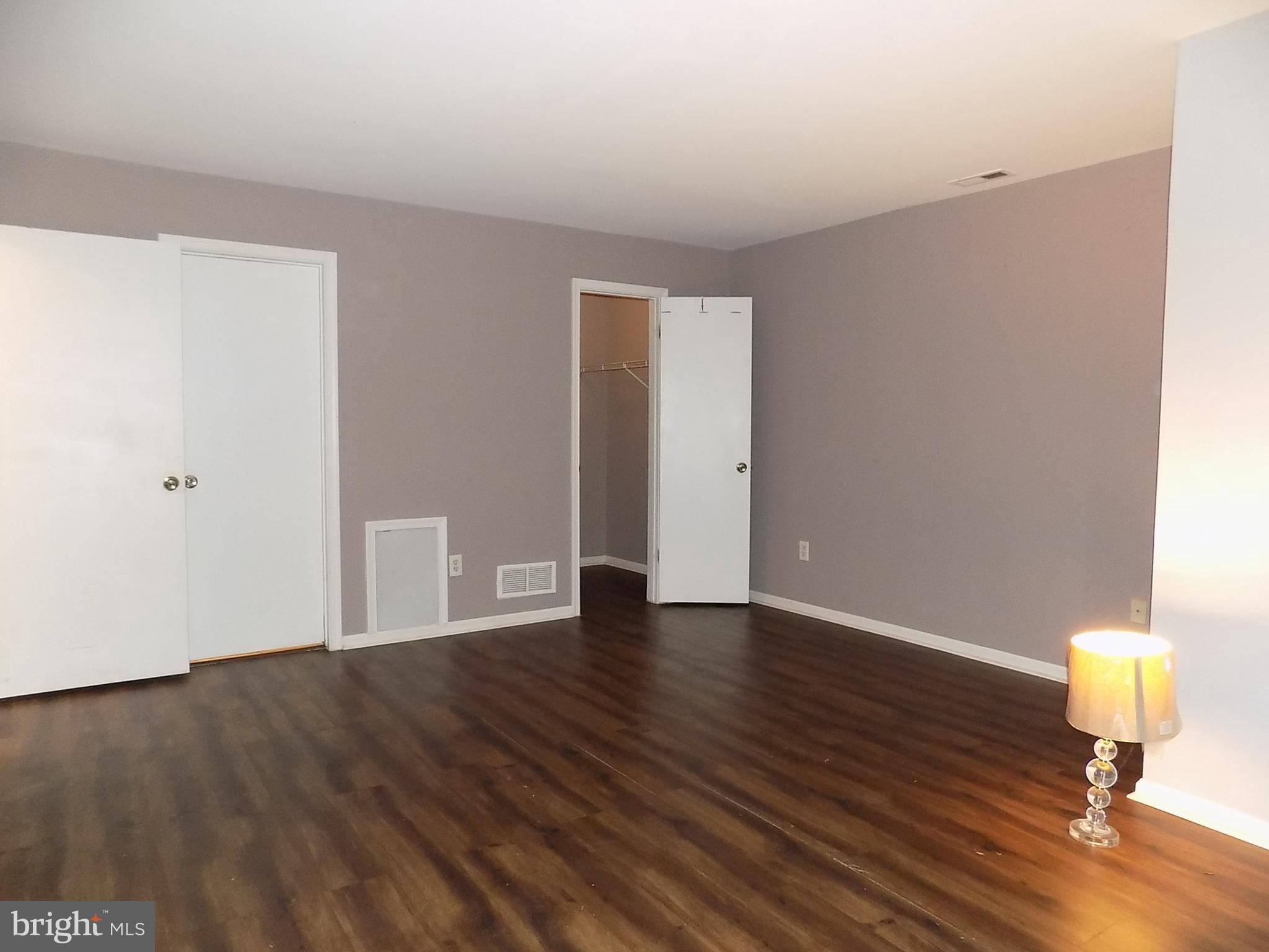 CRESTWOOD CONDO - Residential