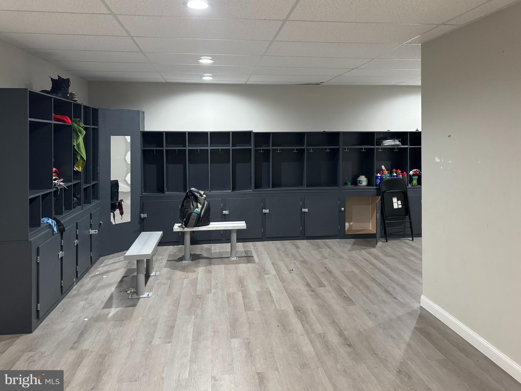 THE B & H PENN - Commercial Lease