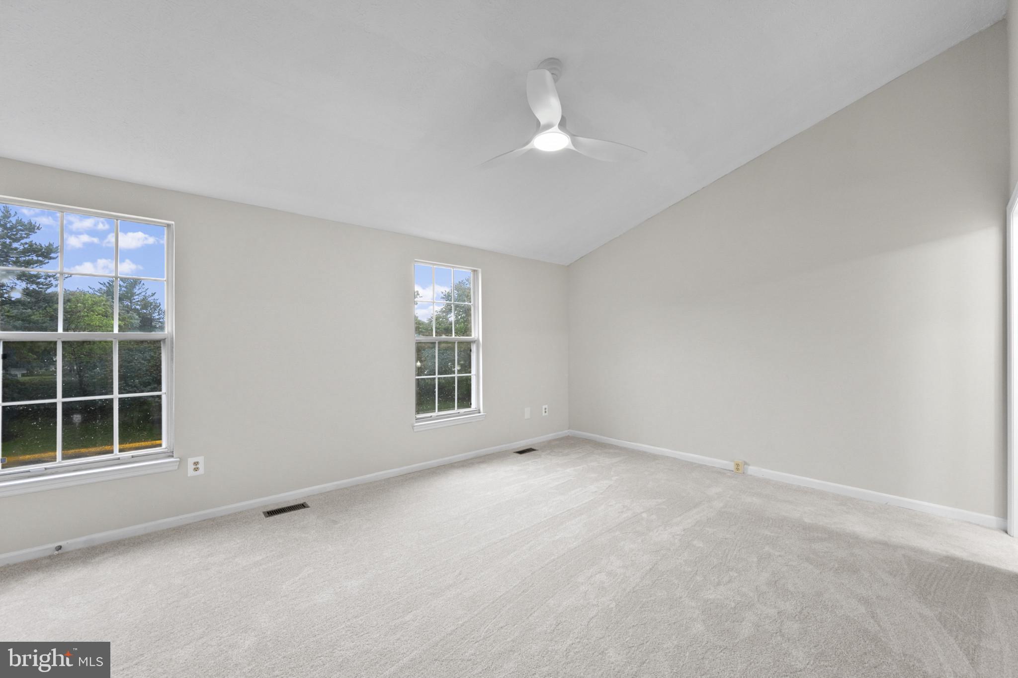 ASHBURN VILLAGE - Residential