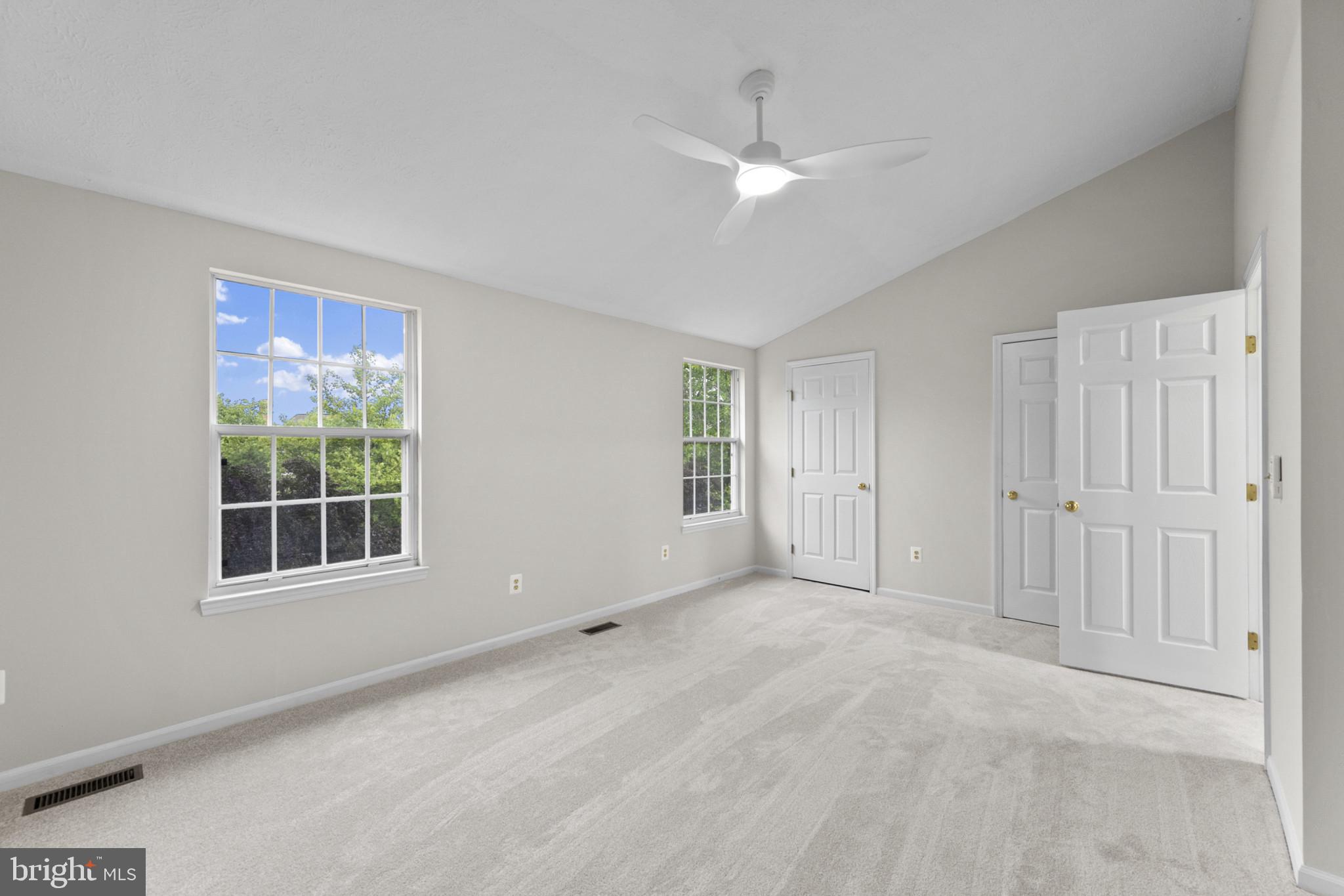 ASHBURN VILLAGE - Residential