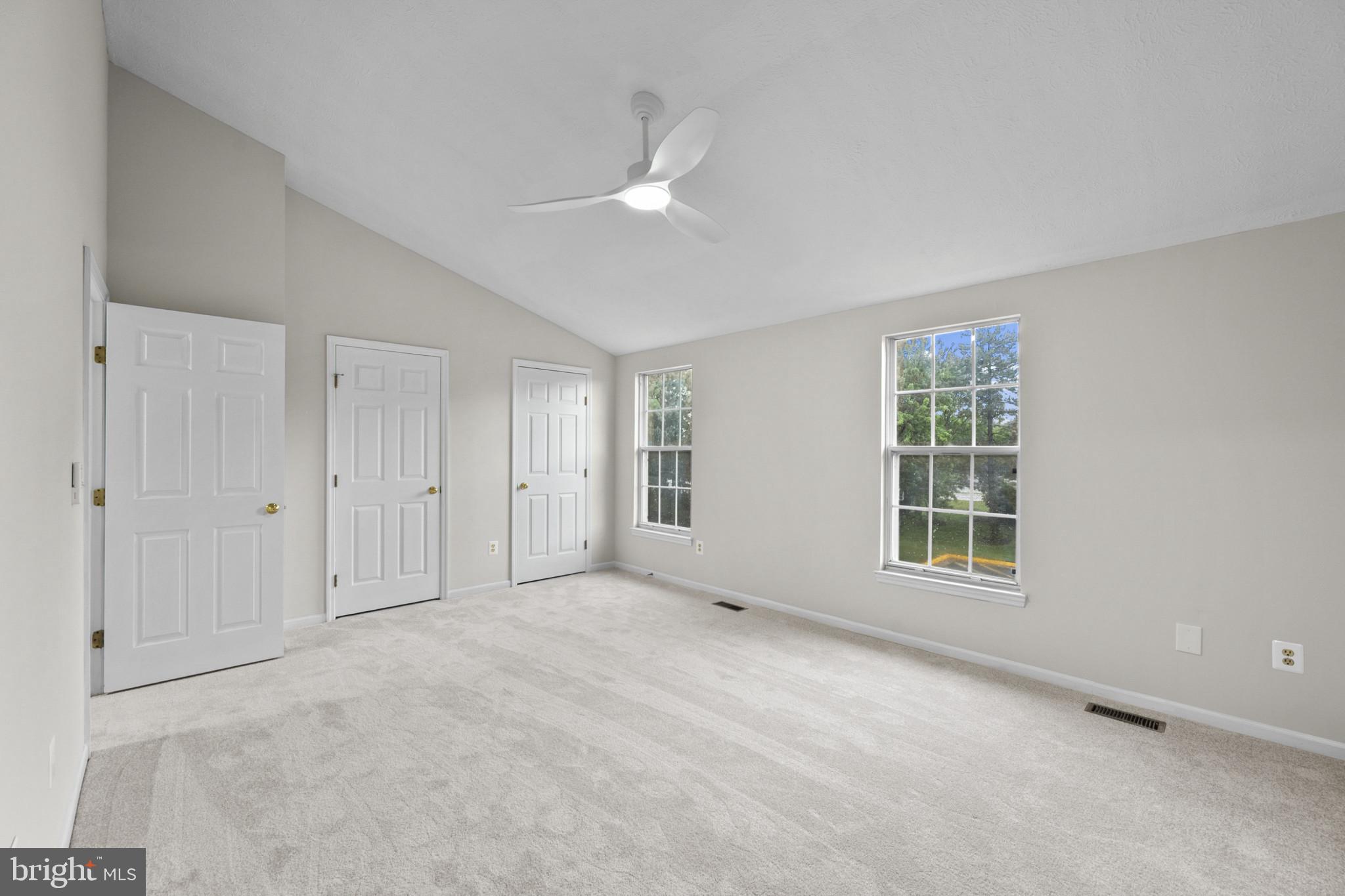 ASHBURN VILLAGE - Residential
