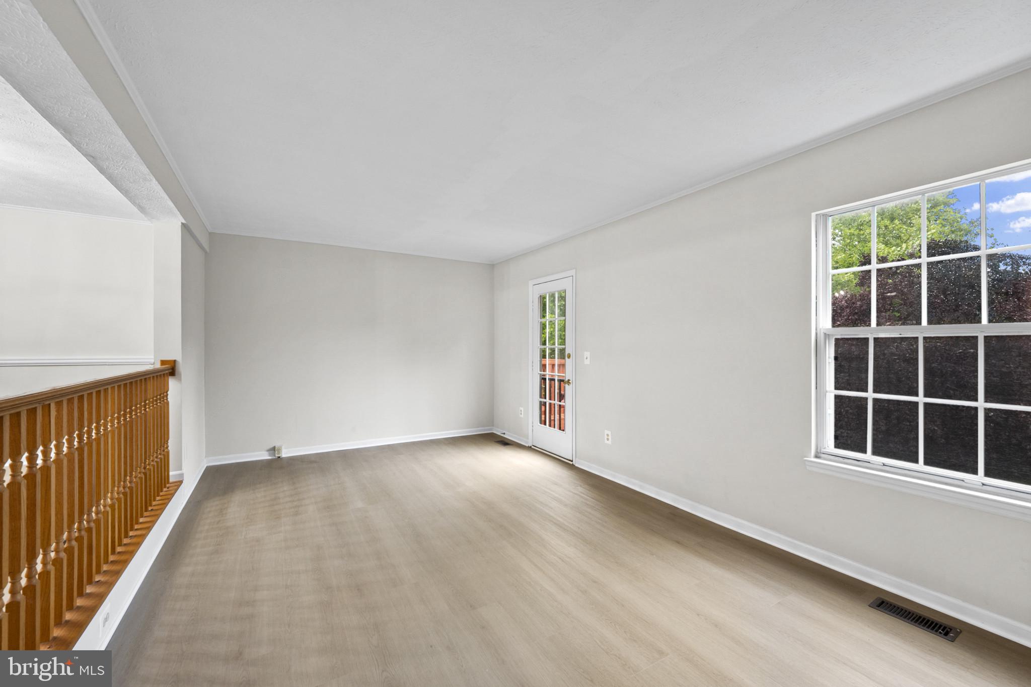 ASHBURN VILLAGE - Residential