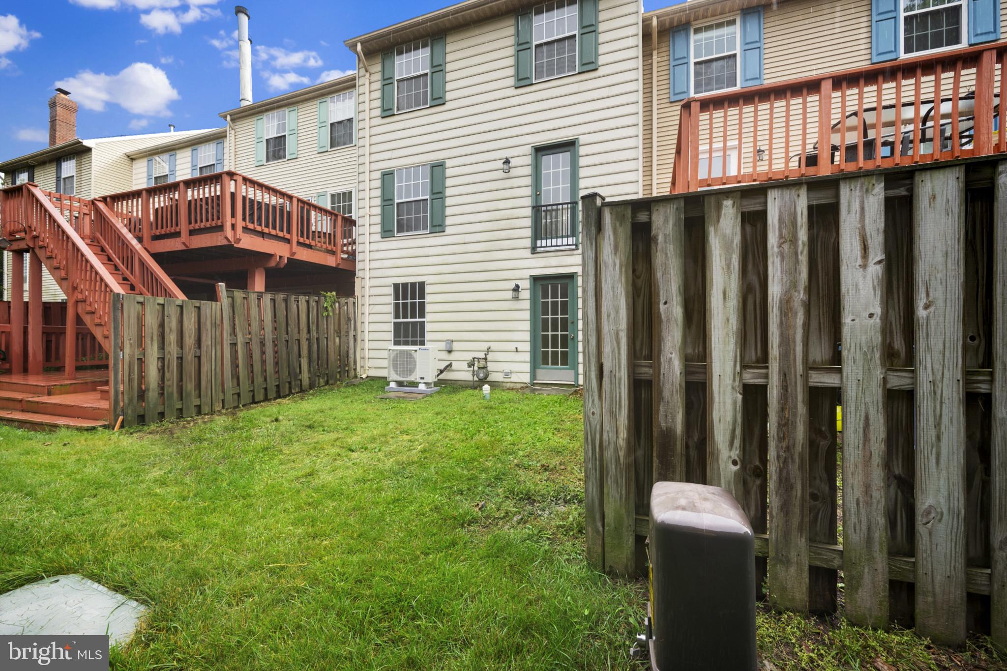 ASHBURN VILLAGE - Residential
