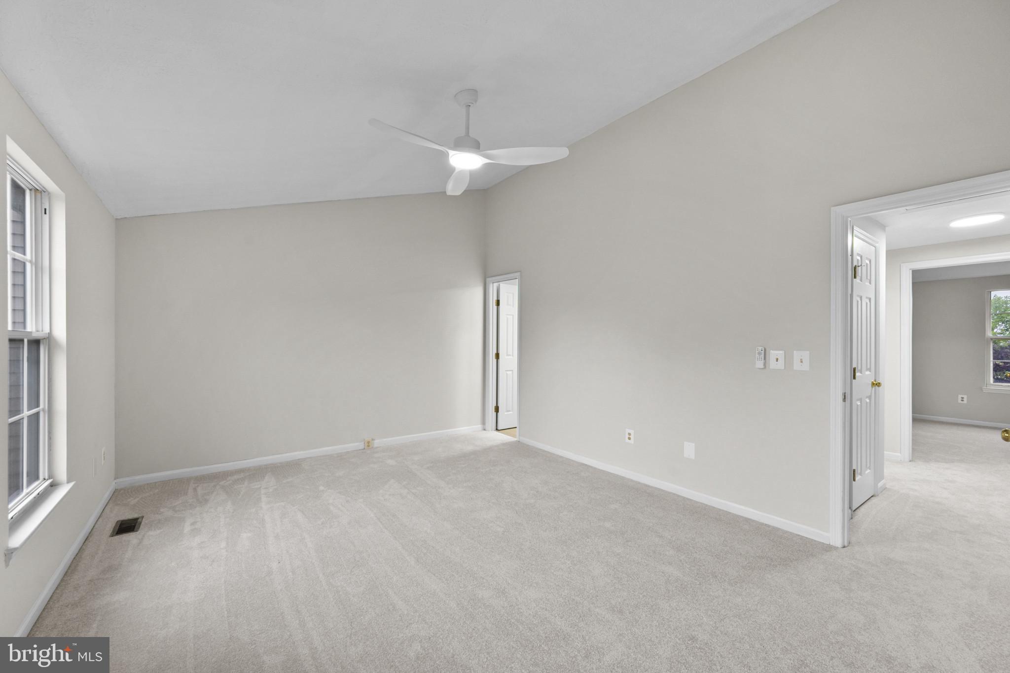 ASHBURN VILLAGE - Residential