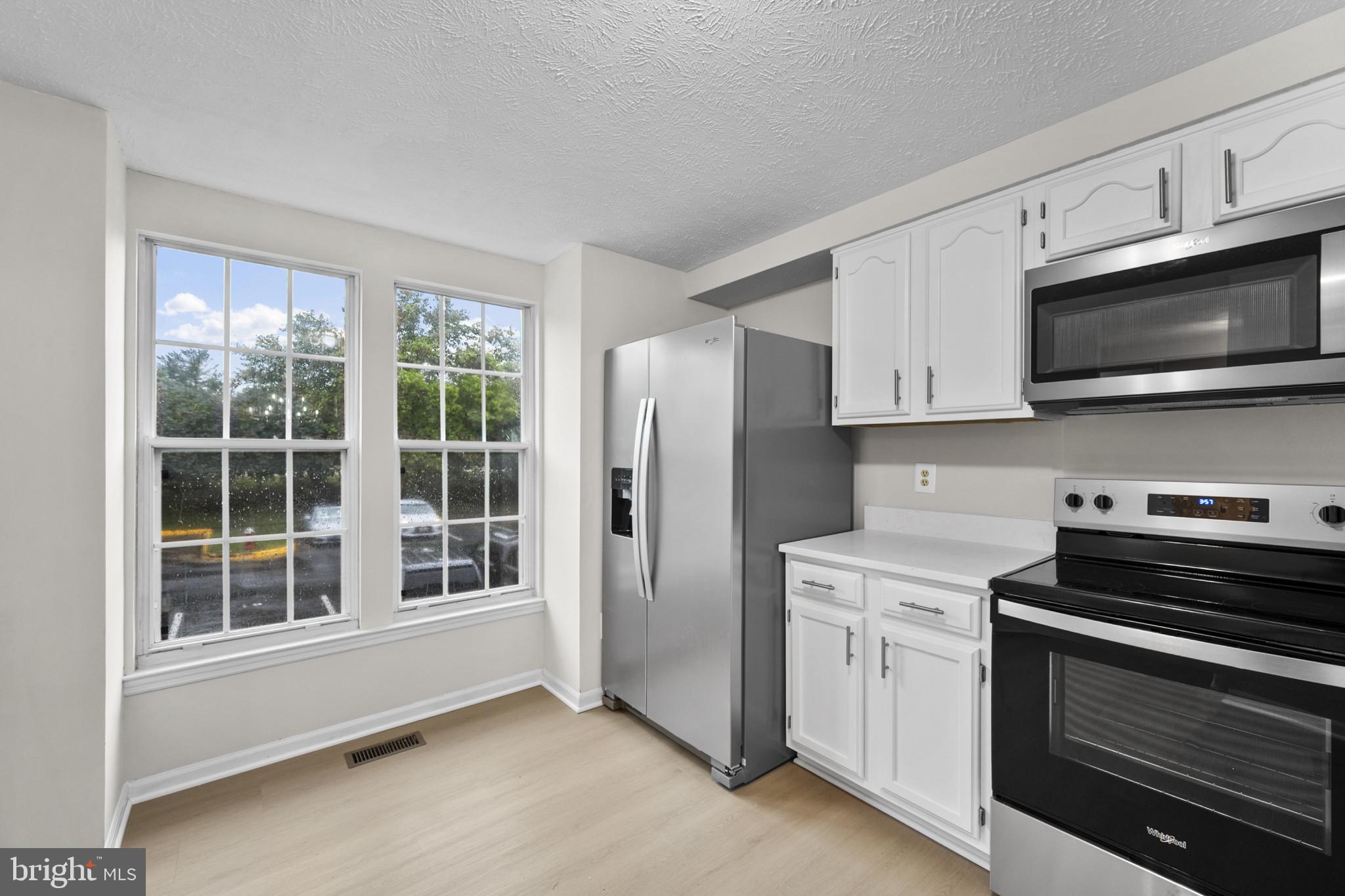 ASHBURN VILLAGE - Residential