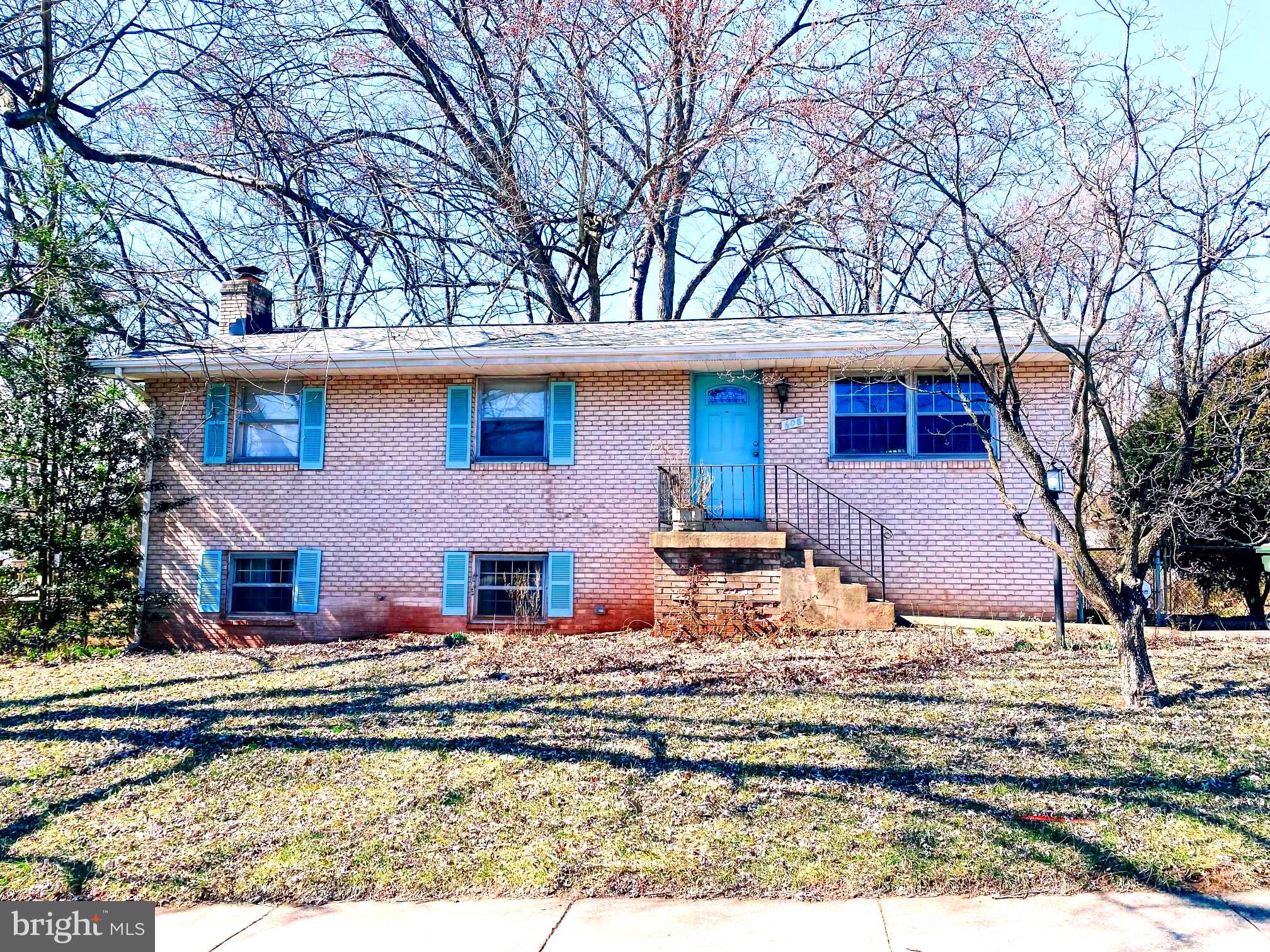 Back on the Market! No fault of Seller!!Great Location!! 3BR 3BA Raised Rancher with fenced backyard. Spacious rear deck. Full basement with recreation room, workshop and walk out level. Has had some updates throughout the years. Conveniently situated near shopping, dining and major commuter routes.  Must see to appreciate!