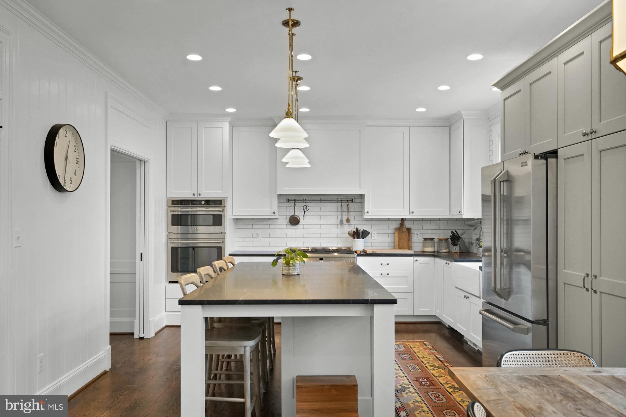 BERKSHIRE OAKWOOD - Residential