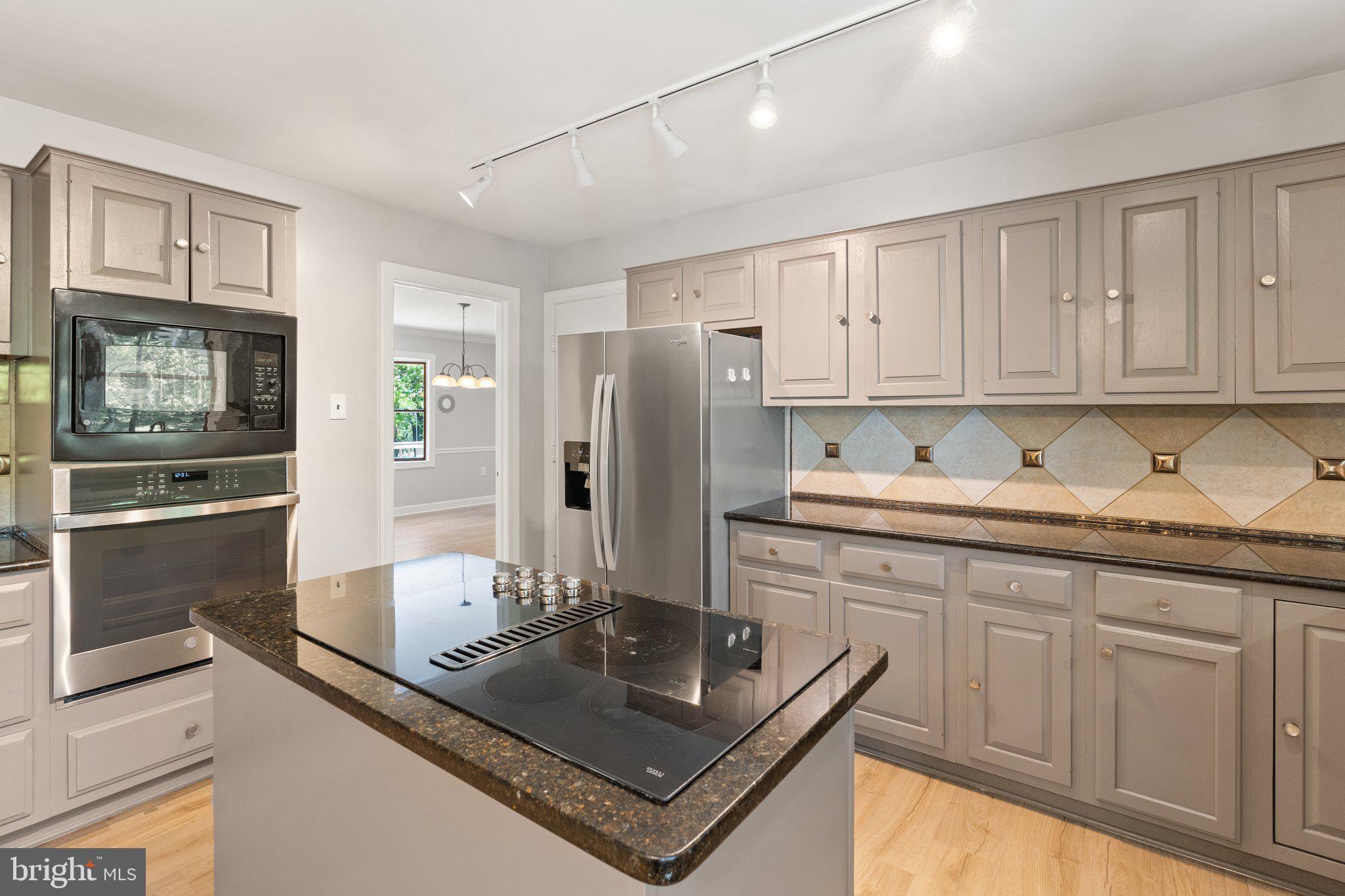 LINCOLN ACRES - Residential