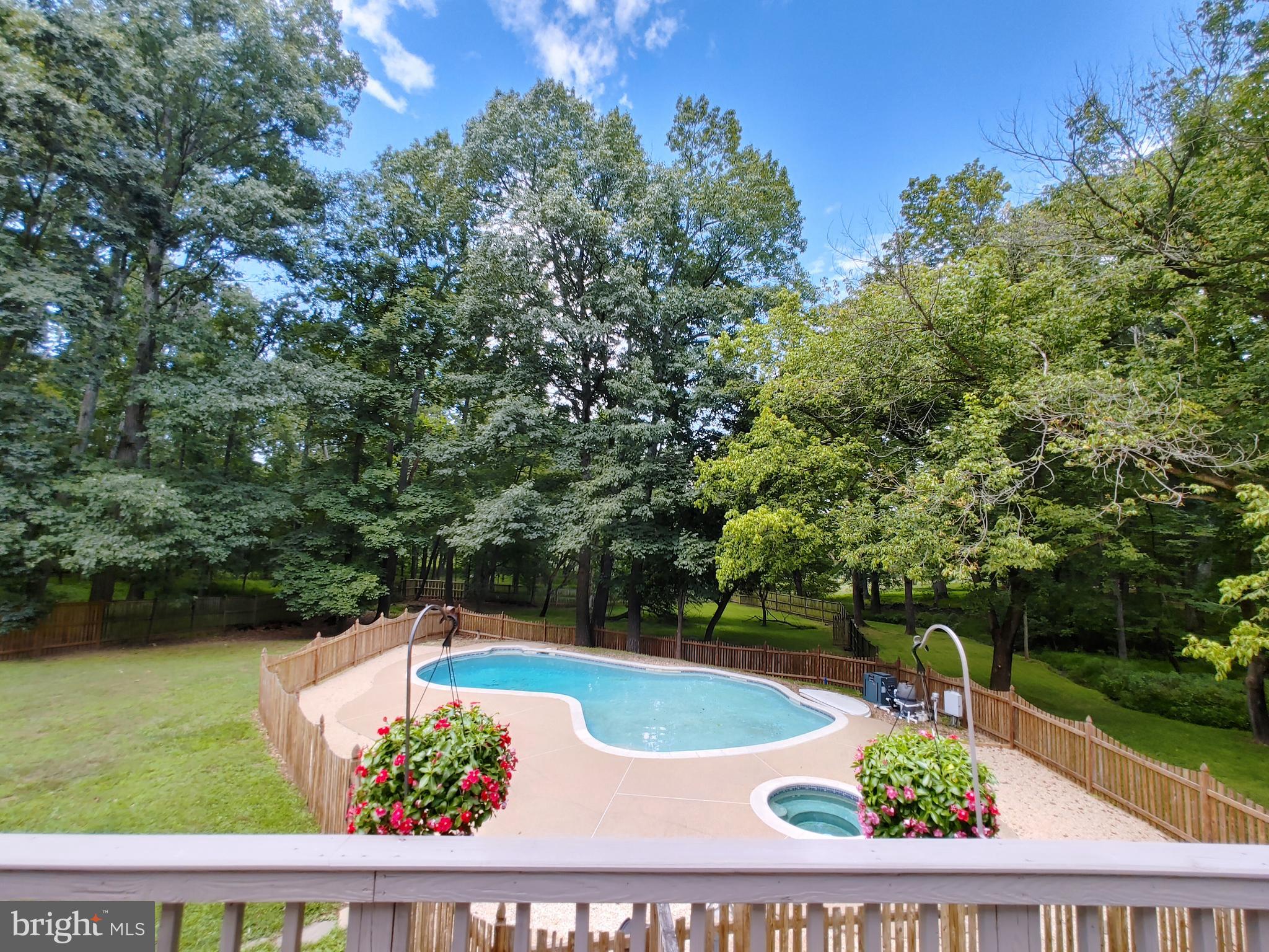 LINCOLN ACRES - Residential