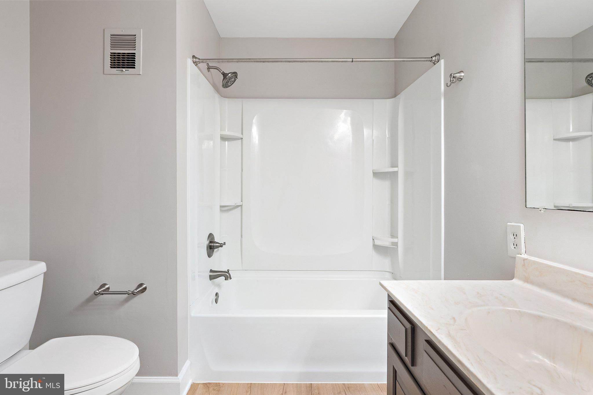 LINCOLN ACRES - Residential