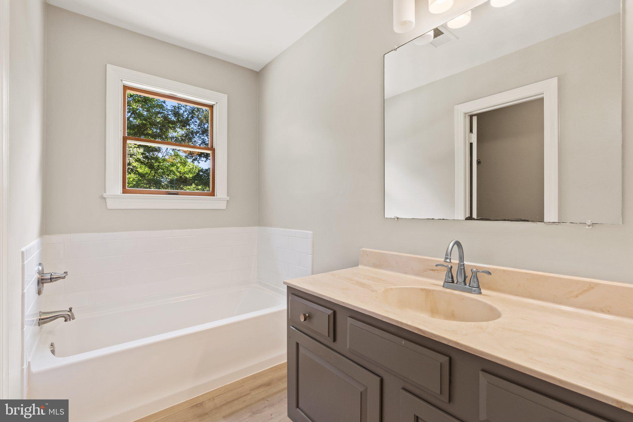 LINCOLN ACRES - Residential