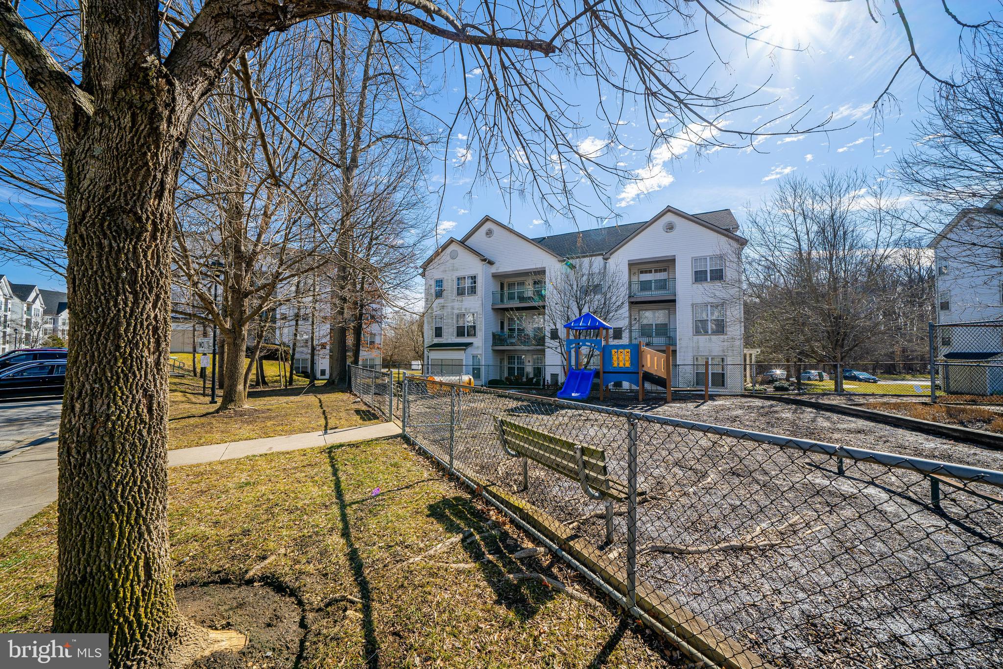 BOWIE TOWERS - Residential