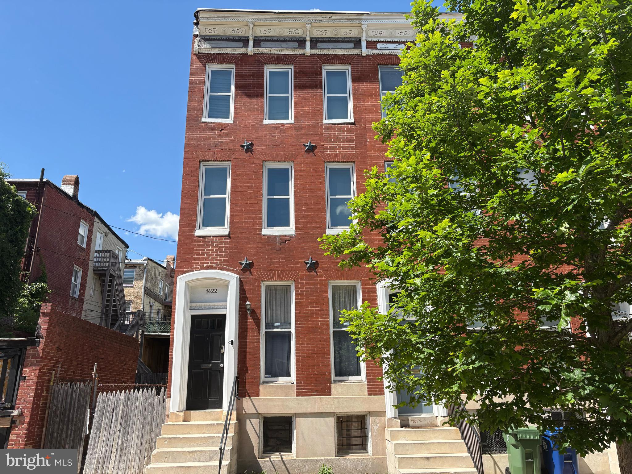 Investor alert! Exceptional opportunity to own a 3-level end-unit property in Baltimore City. With generous space, strong rental potential, and endless possibilities, this property is ready for its next owner. Whether you’re looking to expand your portfolio or start investing, this is one you won’t want to miss!