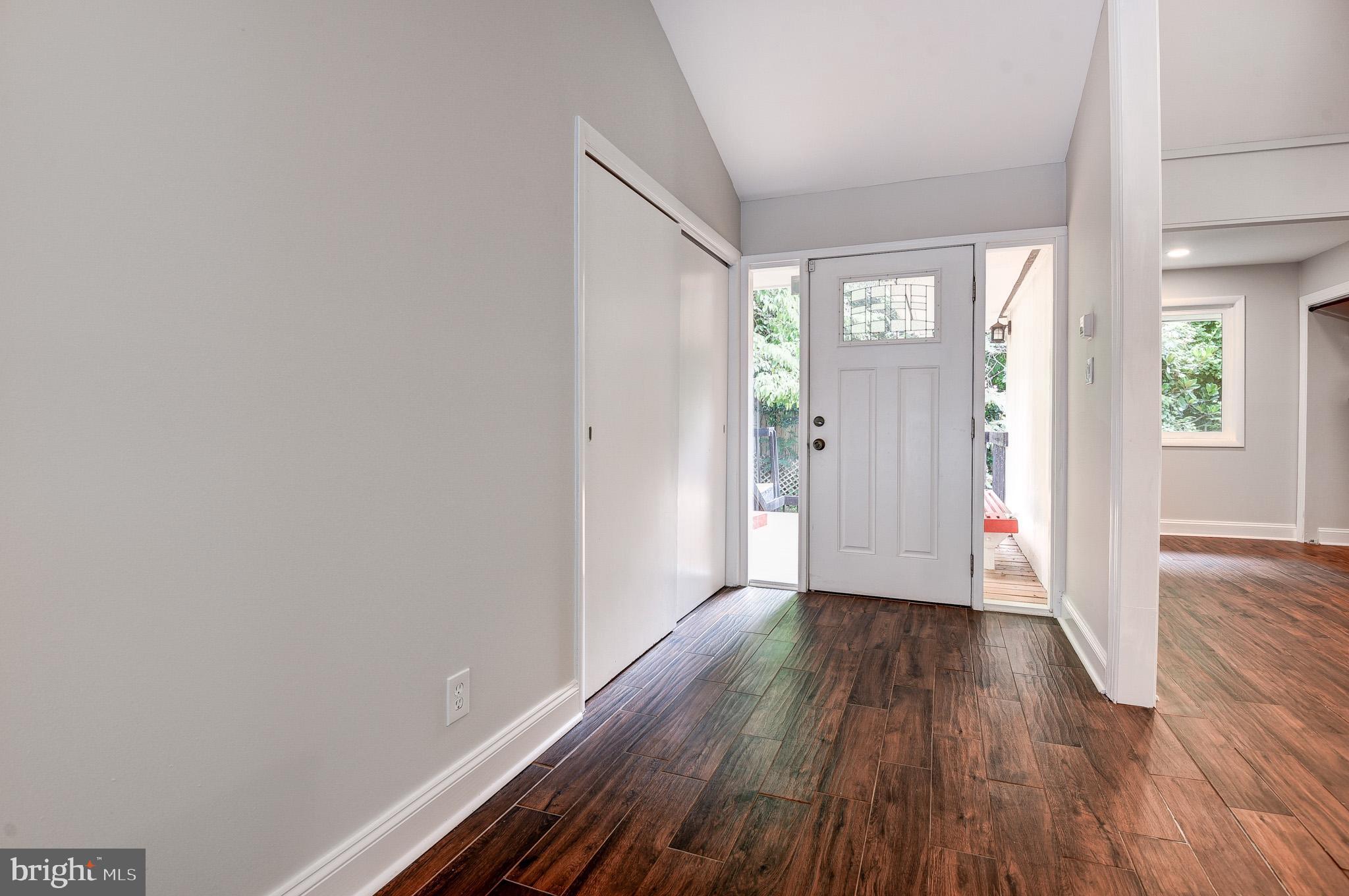 BANNOCKBURN ESTATES - Residential