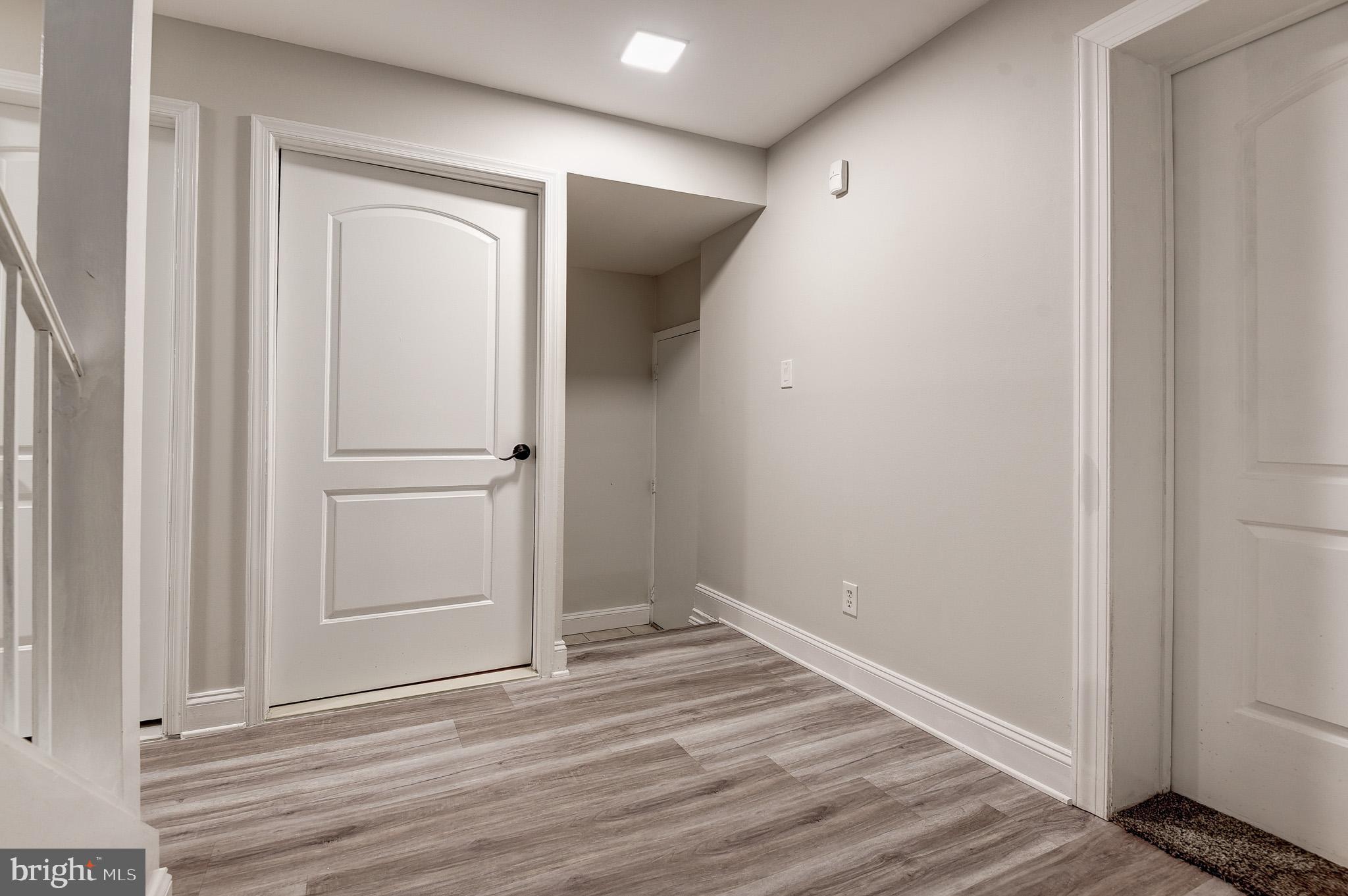 BANNOCKBURN ESTATES - Residential
