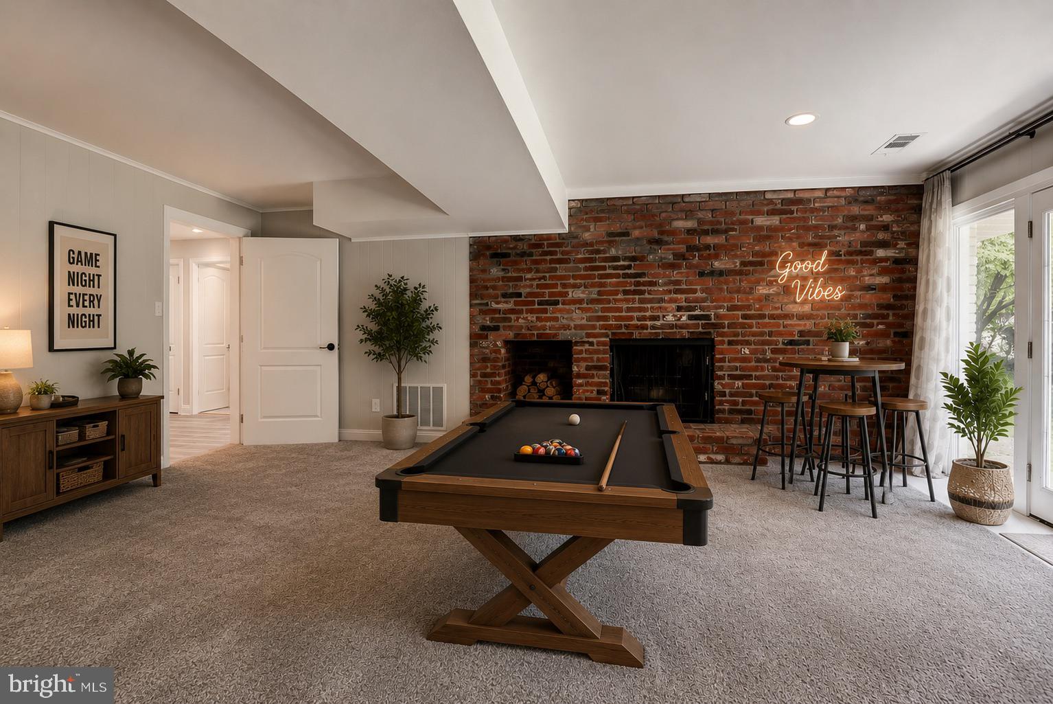 BANNOCKBURN ESTATES - Residential