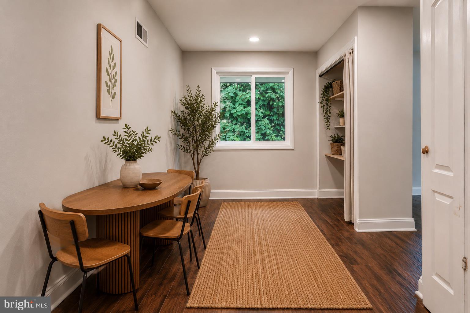 BANNOCKBURN ESTATES - Residential
